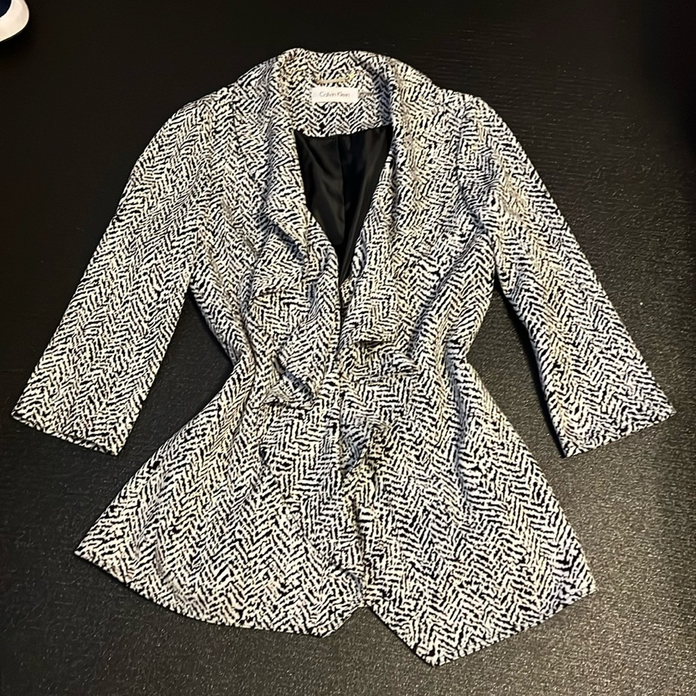 Calvin Klein Women's Open Ruffle Front Black White Blazer Jacket Open 3/4